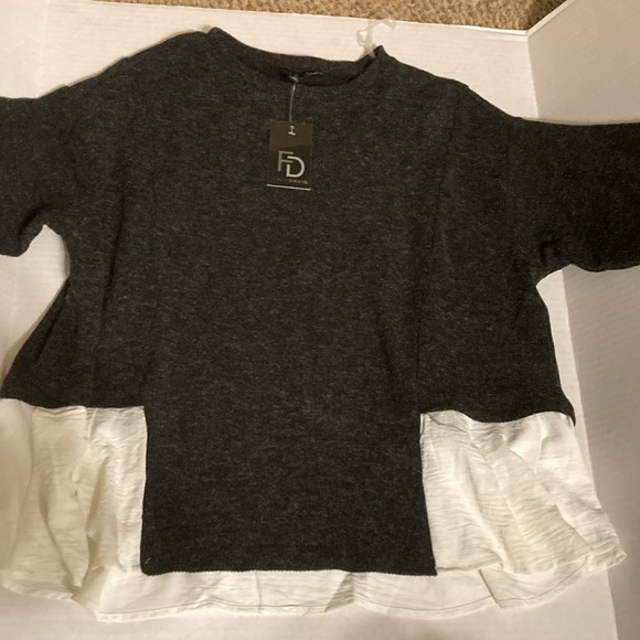 Fred & David sweater size 2X unworn condition. Soft sweater with white accent - Picture 2 of 6